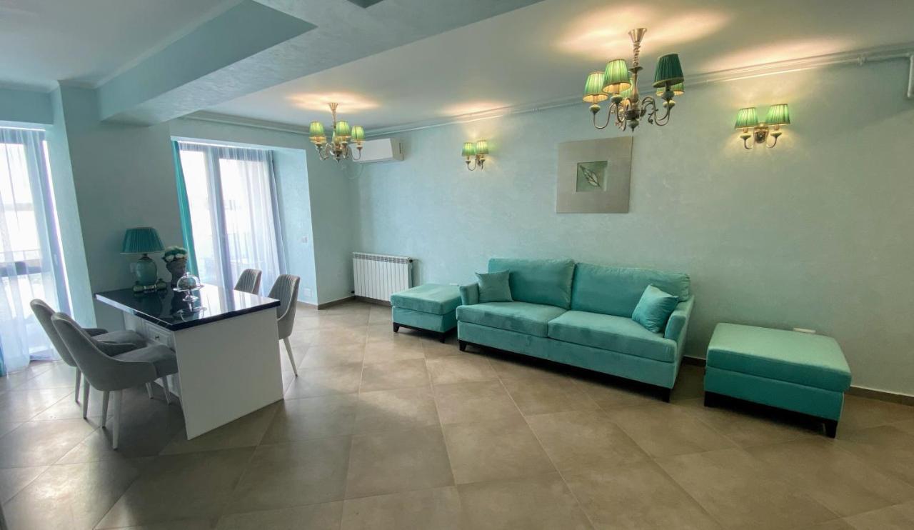 Myosotis Mamaia By The Lake Exterior photo